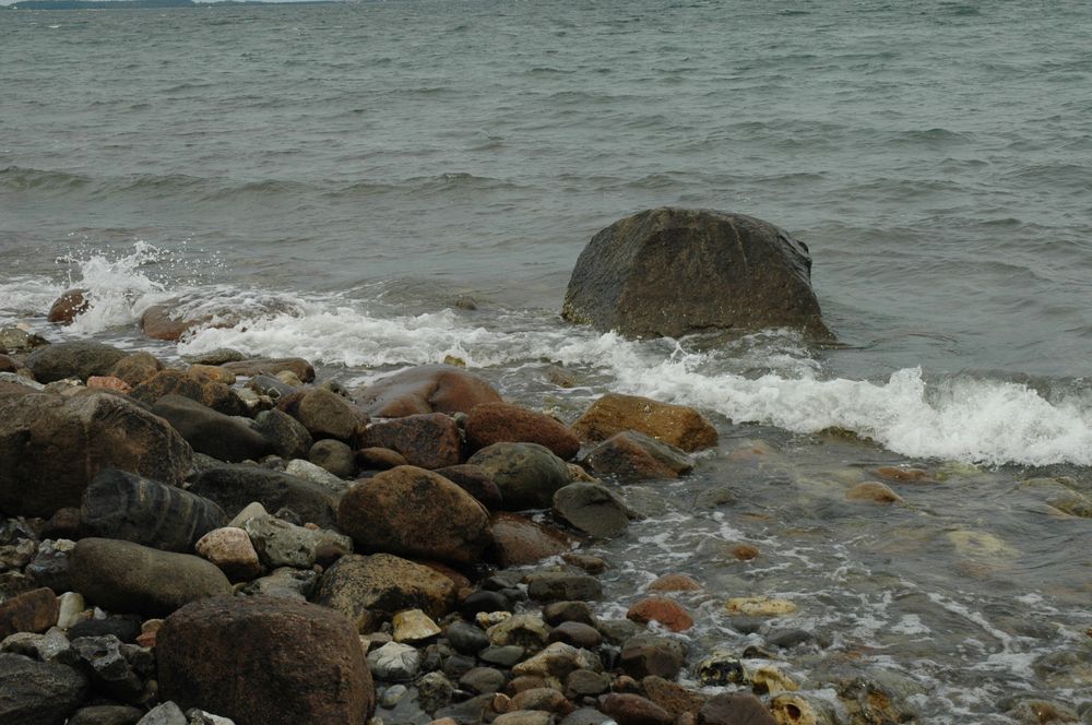 En sten på strande